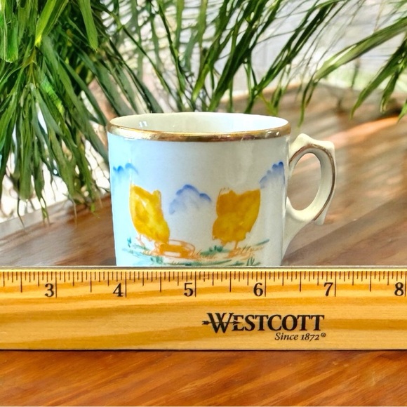 VINTAGE German Hand-Painted Mug – Chicks Eating with Golden Rim - Picture 10 of 12